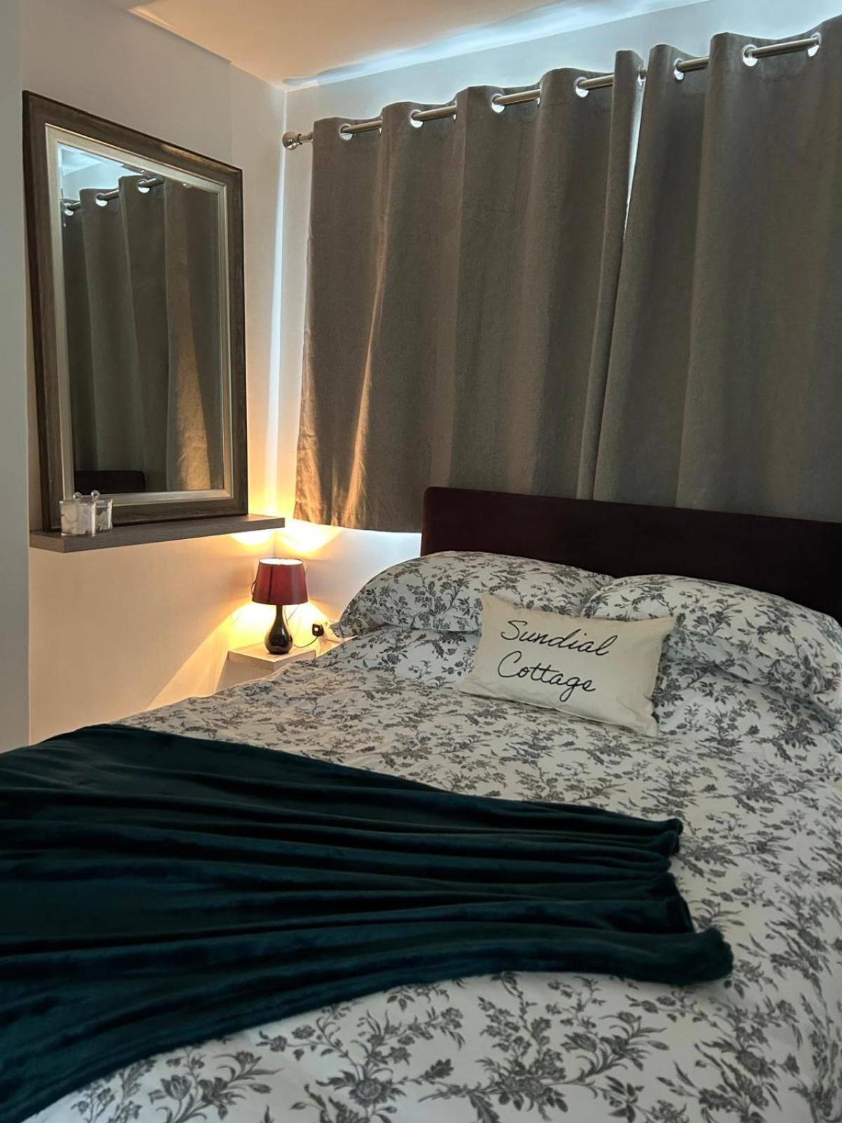 Sundial Cottage Newton Abbot Buitenkant foto